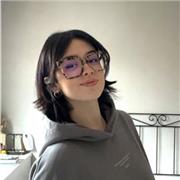 Estudiante de trabajo social, puedo impartir matemáticas a un nivel hasta la ESO, lengua y literatura e inglés aplicado a primaria